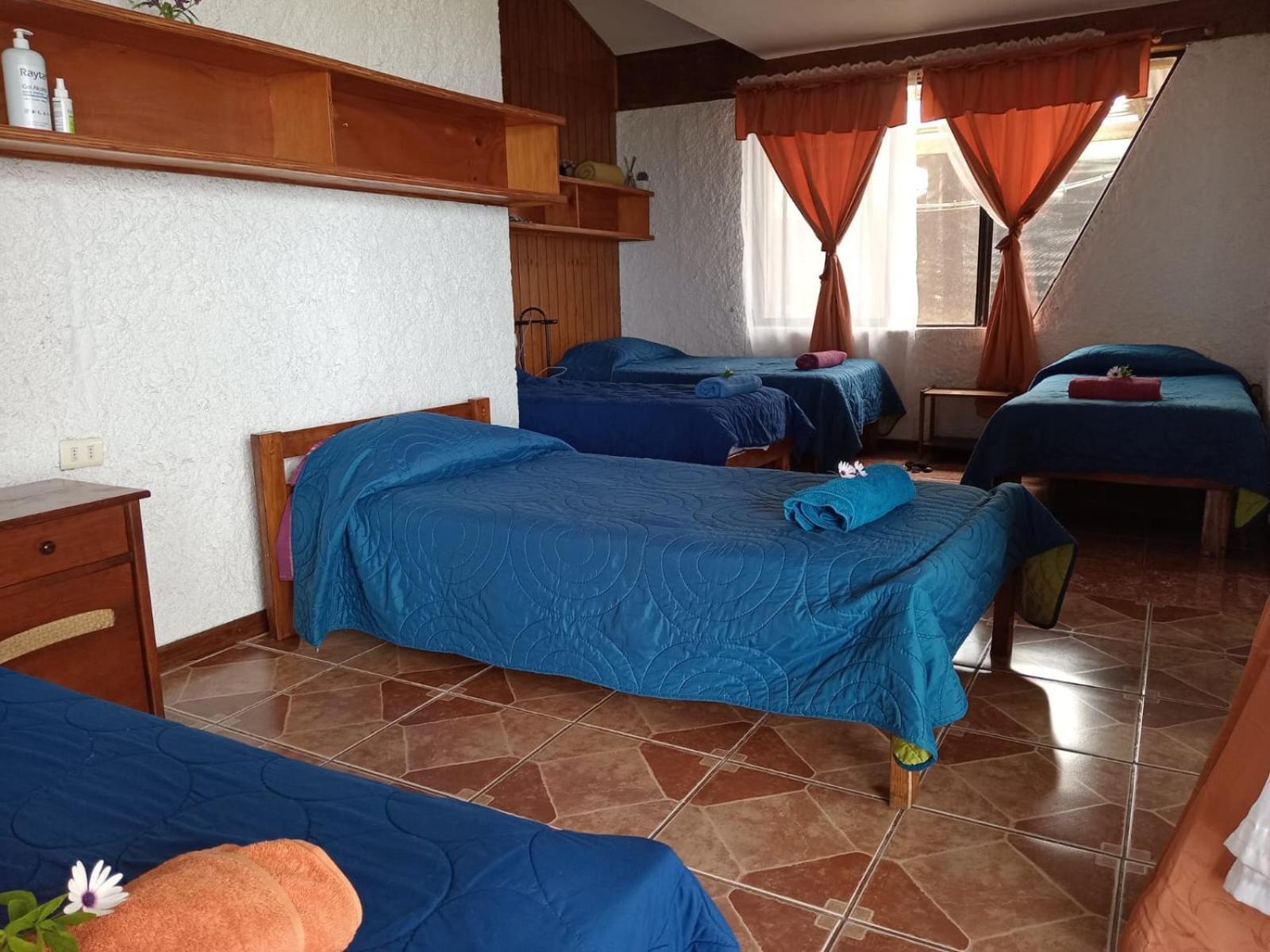 Cabanas & Hostal Tojika Hanga Roa Exterior foto