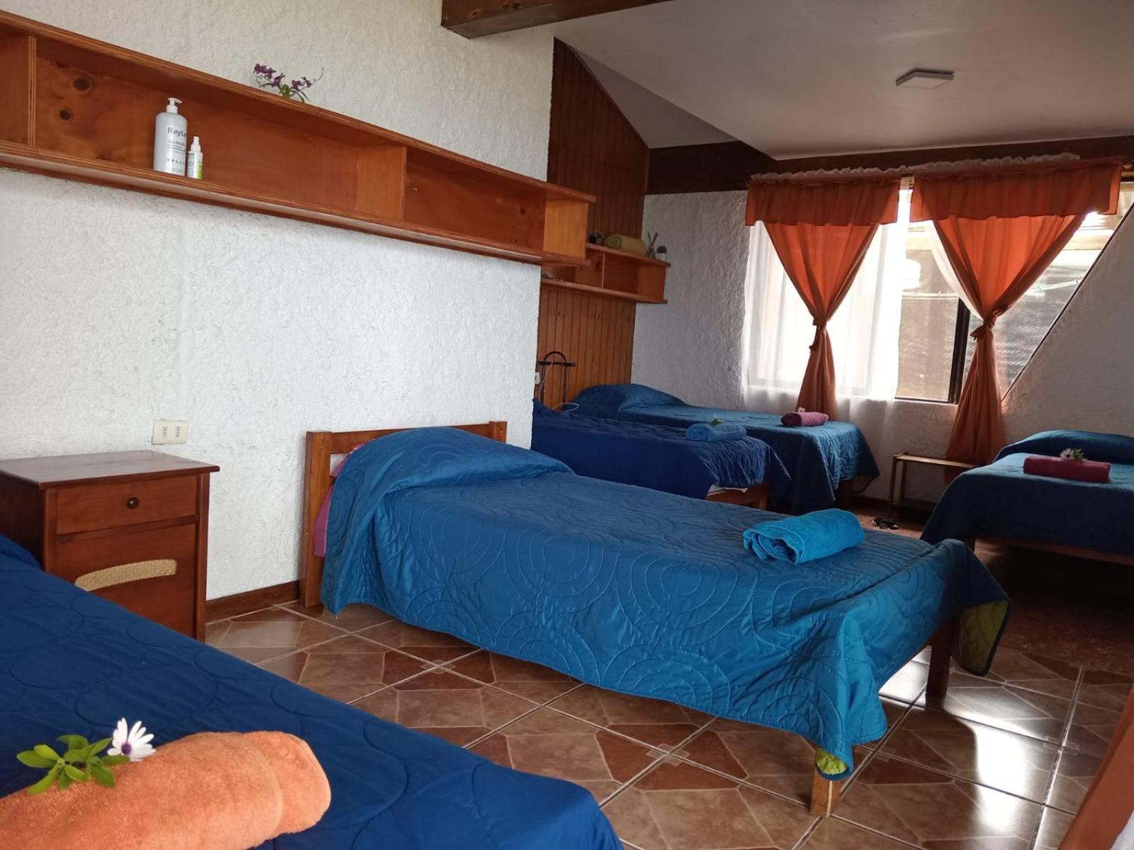 Cabanas & Hostal Tojika Hanga Roa Exterior foto