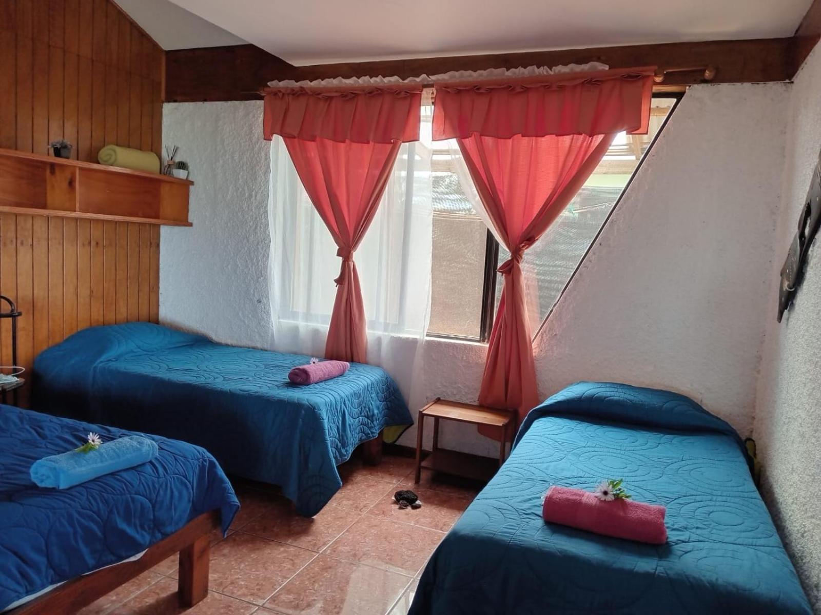 Cabanas & Hostal Tojika Hanga Roa Exterior foto